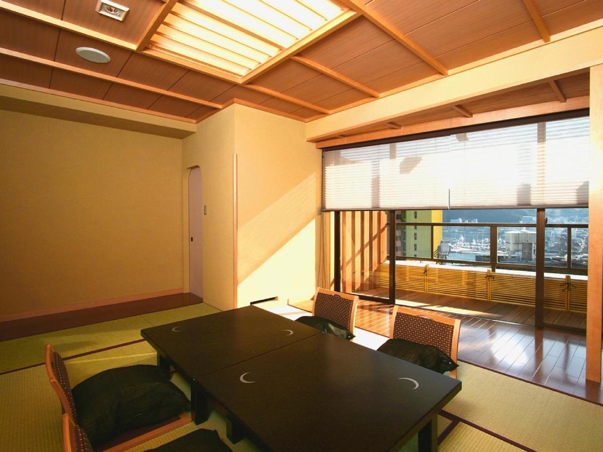 Atami Juraku Hotel Eksteriør bilde